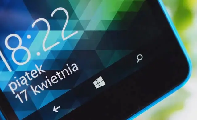  Microsoft Lumia 640 LTE - recenzja wideo