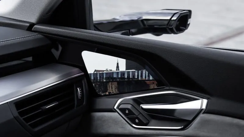Nowy SUV Audi ma kamery zamiast bocznych lusterek