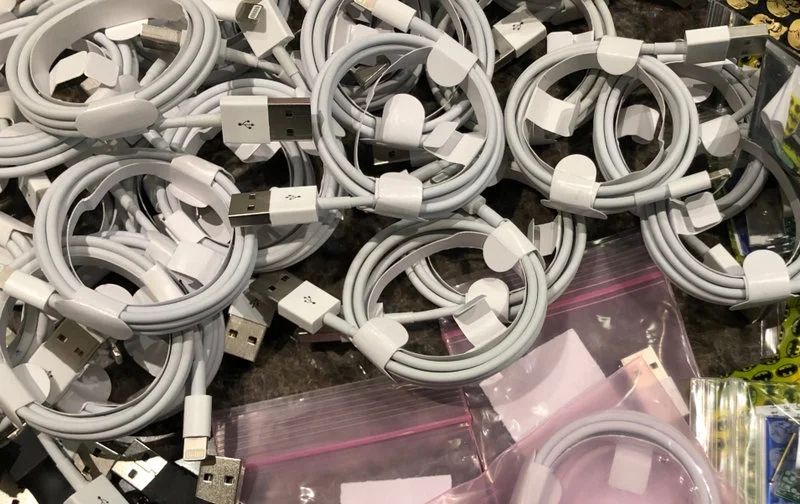 Kable do ładowania smartfonów z wbudowanym malware. Użytkownicy iPhone’ów muszą być ostrożni