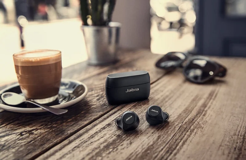 Jabra prezentuje Elite 75t – słuchawki z imponującą żywotnością baterii