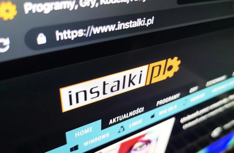 Jak włączyć tryb ciemny na Facebooku i innych stronach? Umożliwia to nowa funkcja Chrome