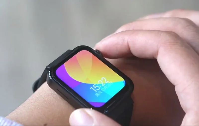 Xiaomi Mi Watch na pierwszym wideo. Poznaliśmy wygląd systemu operacyjnego zegarka