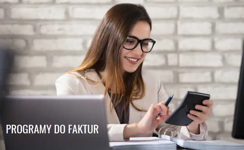 Proste i funkcjonalne programy do faktur od Mega-Tech. Co je wyróżnia?