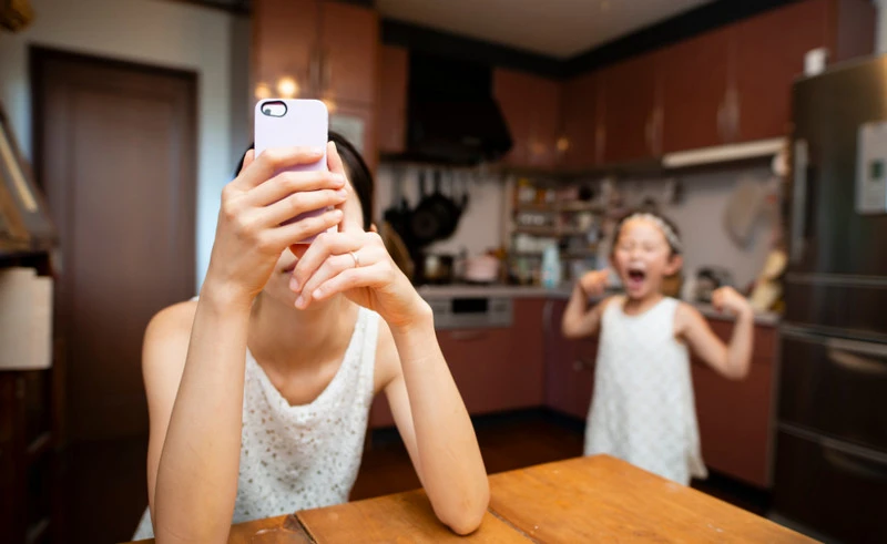 Postanowienie noworoczne: spędzać mniej czasu przed ekranem smartfona i komputera