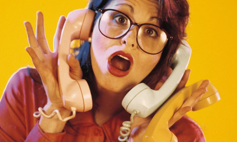 Masz dość natrętnych połączeń od telemarketerów? Oto, jak się bronić