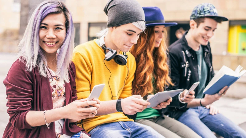 Stan Vermont chce wprowadzić zakaz używania smartfonów osobom poniżej 21 roku życia