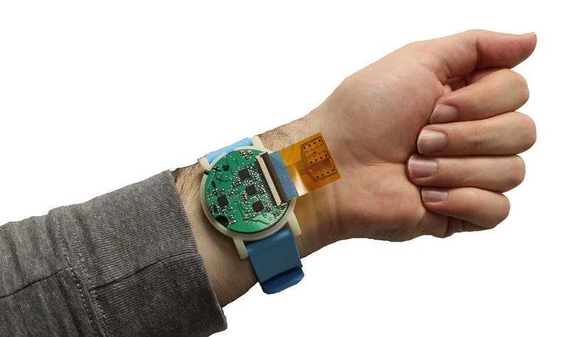 Inteligentny zegarek zmierzy metabolity w pocie