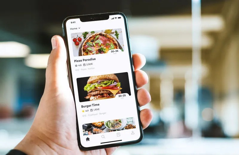 Bolt uruchamia dostawy jedzenia  z lokalnych restauracji