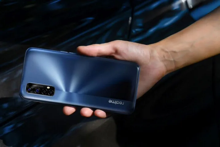 Solidny smartfon do gier za 800 zł? realme 7 od dziś w polskich sklepach