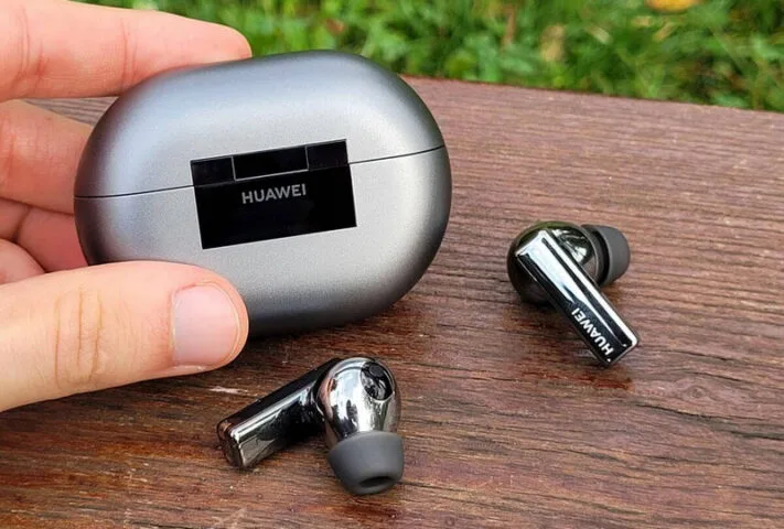Rewelacyjna promocja na Huawei FreeBuds Pro – słuchawki z aktywną redukcją szumów
