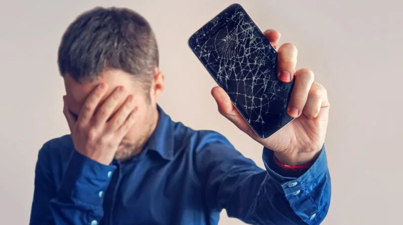 Warta wprowadza ubezpieczenie na sprzęt: smartfony, tablety, smartwatche