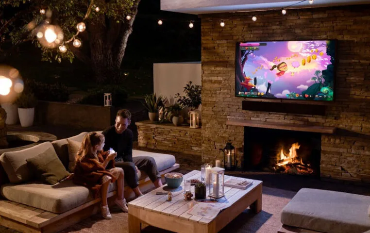 The Terrace – Samsung wprowadza telewizor do oglądania „pod chmurką”