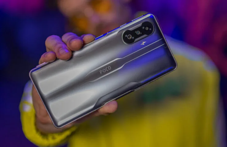 POCO F3 GT – świetnie wyposażony i niedrogi smartfon dla graczy