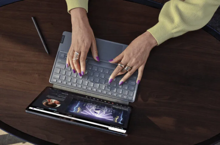 Lenovo: dwa nowe tablety do pracy hybrydowej. Łączność 5G i system Android