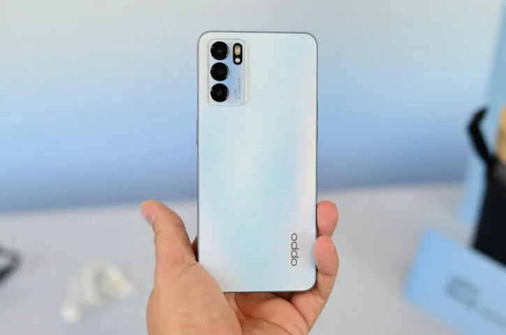 Potrzebujesz nowego smartfona? To ostatni moment na zgarnięcie OPPO Reno6 5G