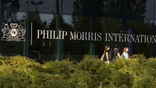 Philip Morris inwestuje w Polsce i wprowadza IQOS ILUMA