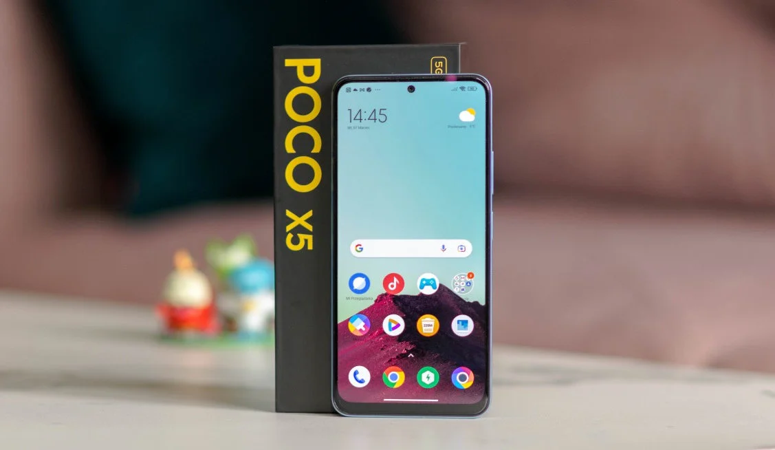 POCO ścina ceny na Black Friday. Smartfony w promocji