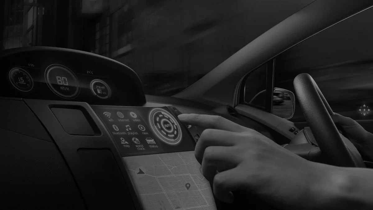 Systemy IVI jako rozwiązania przyszłości dla motoryzacji