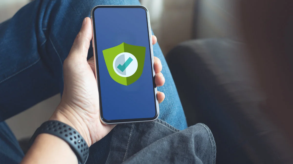 Czy warto zainstalować antywirusa na smartfonie? Internauci mają wątpliwości