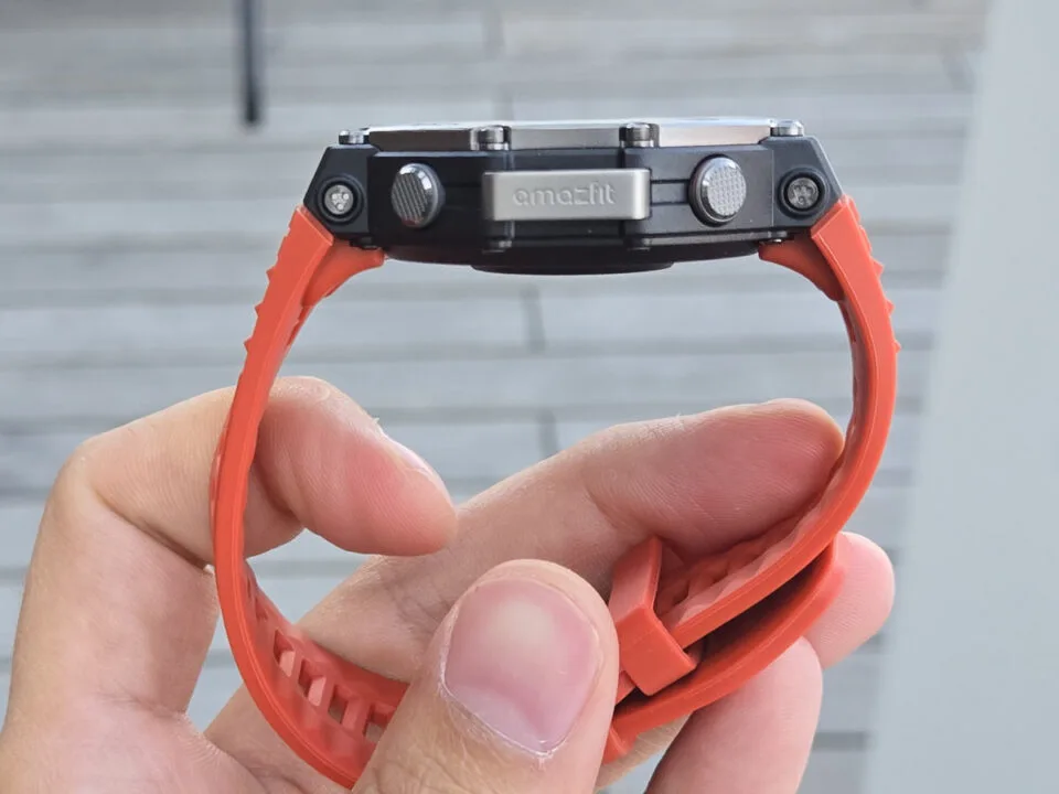 Korpus i pasek w Amazfit T-Rex 3