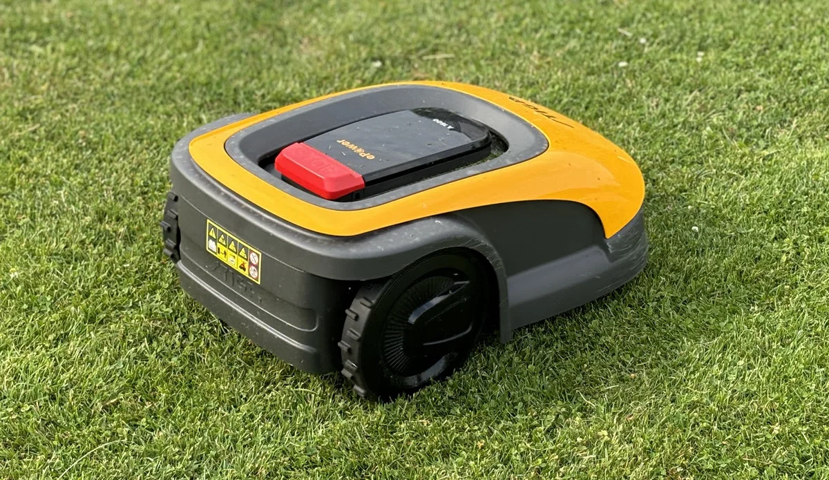 Autonomiczny robot koszący A 1500