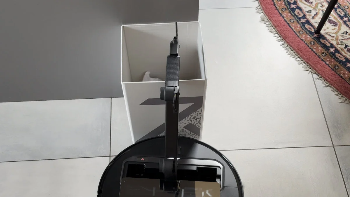 Robot podczas segregacji przedmiotów