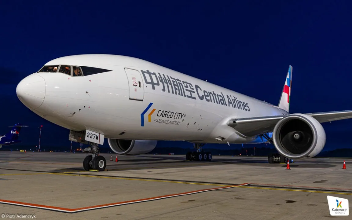 Paczki z Temu trafią do nas szybciej. Nowe połączenie cargo z Chin do Polski