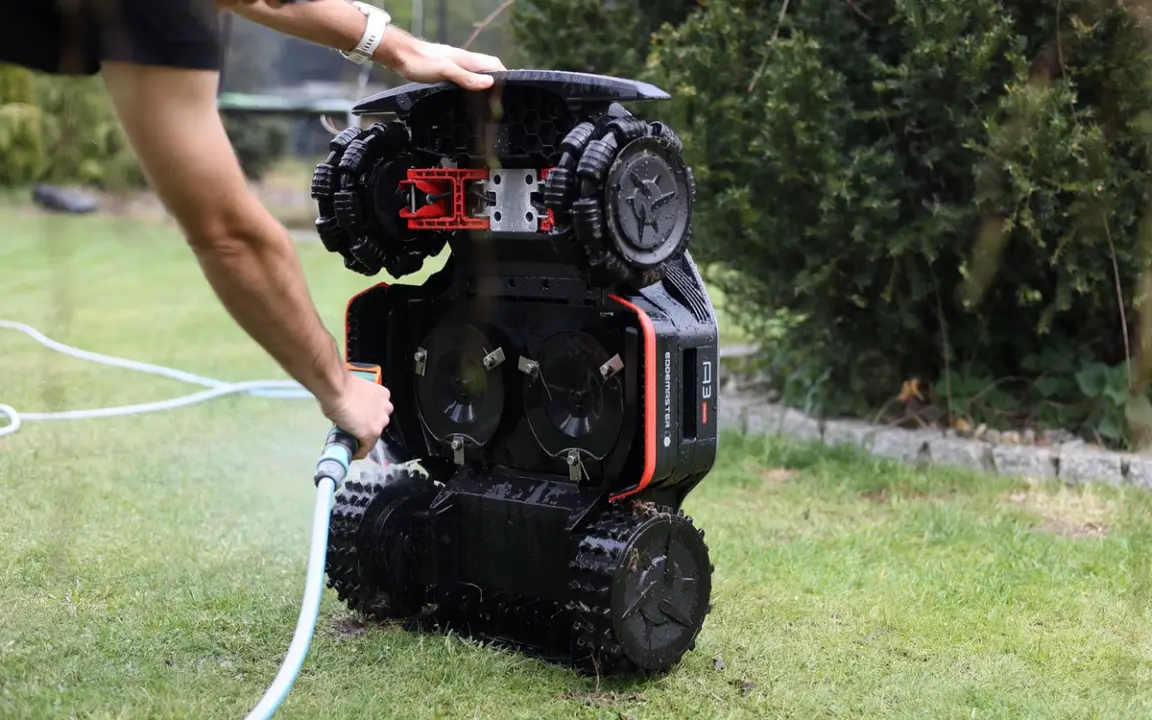 Mycie podwozia Dreame A3 AWD Pro