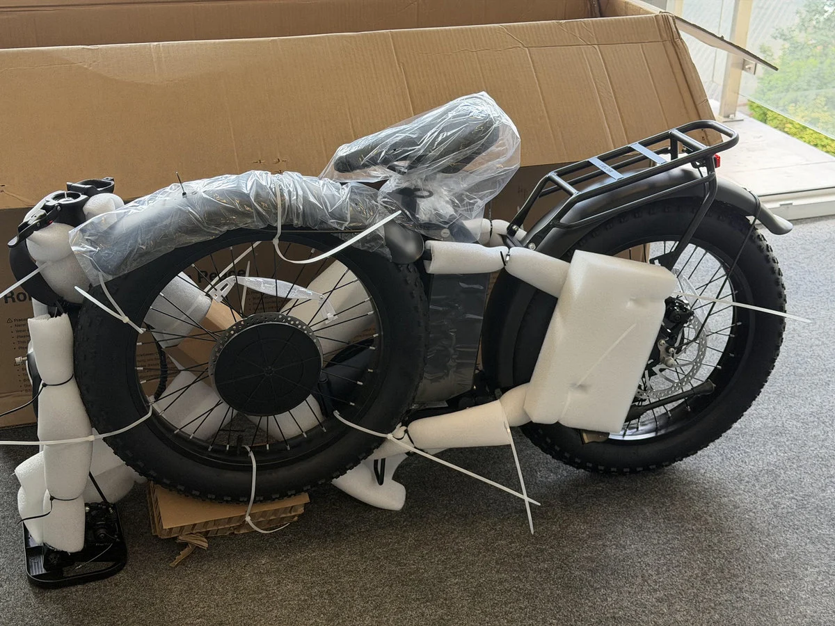 Touroll S2 – test. Ten rower elektryczny składa się na pół, ale nie próbuj go wnosić po schodach
