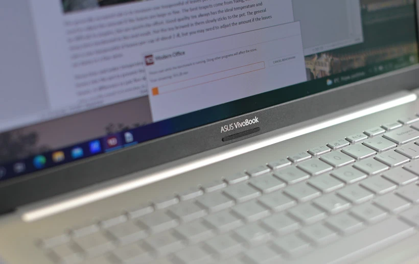 Asus VivoBook 15 K513 OLED 06