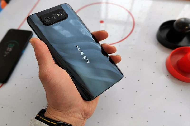 Test i porównanie ASUS ZenFone 8 i ZenFone 8 Flip