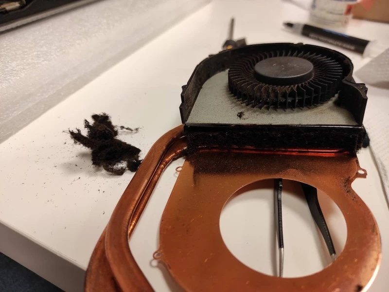 czyszczenie laptopa 4