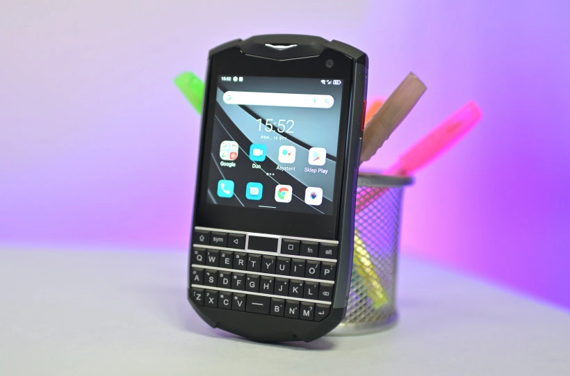 Unihertz Titan Pocket 01