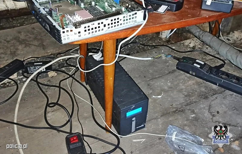 nielegalny sygnal telewizyjny 3