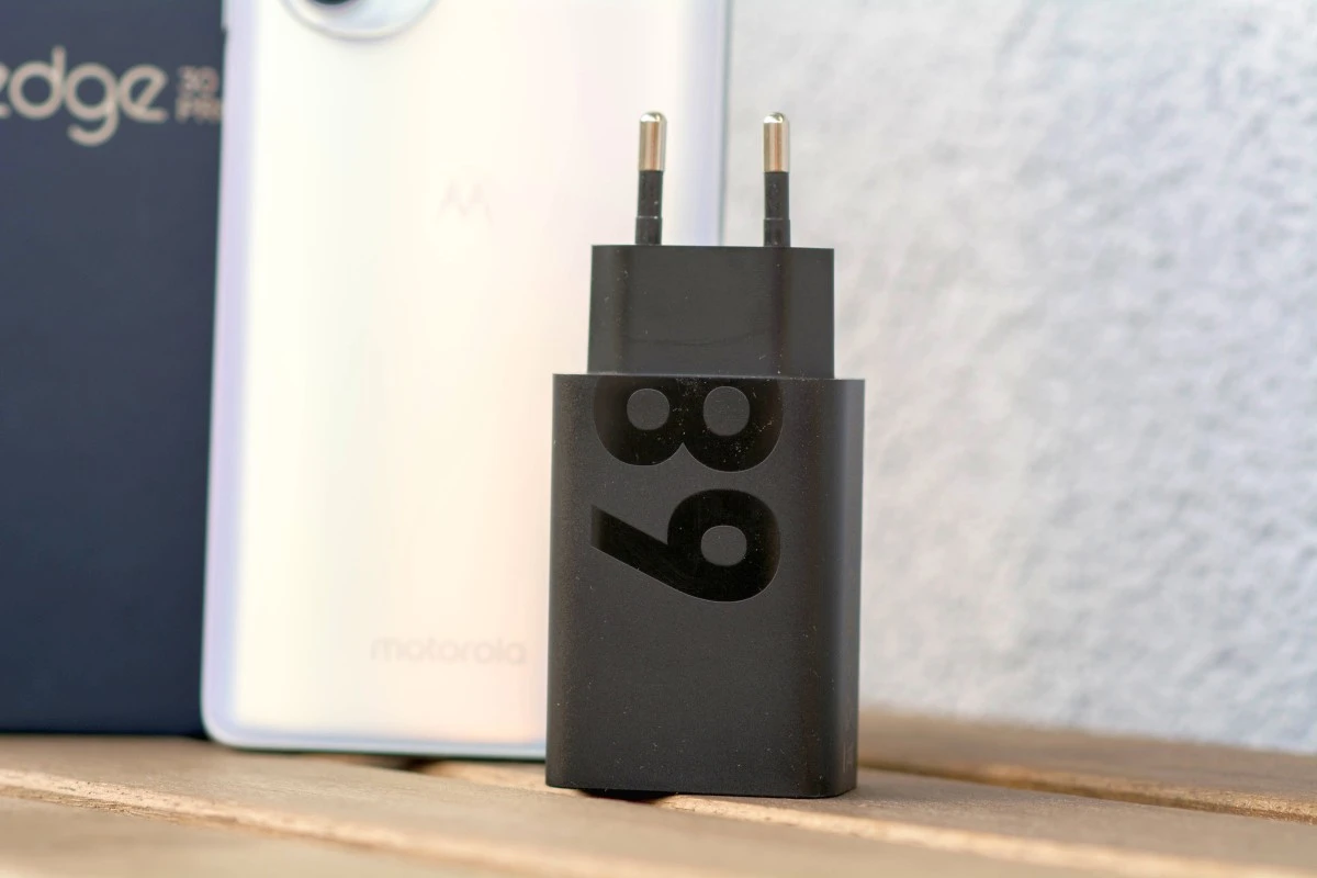 Motorola Edge 30 Pro 20