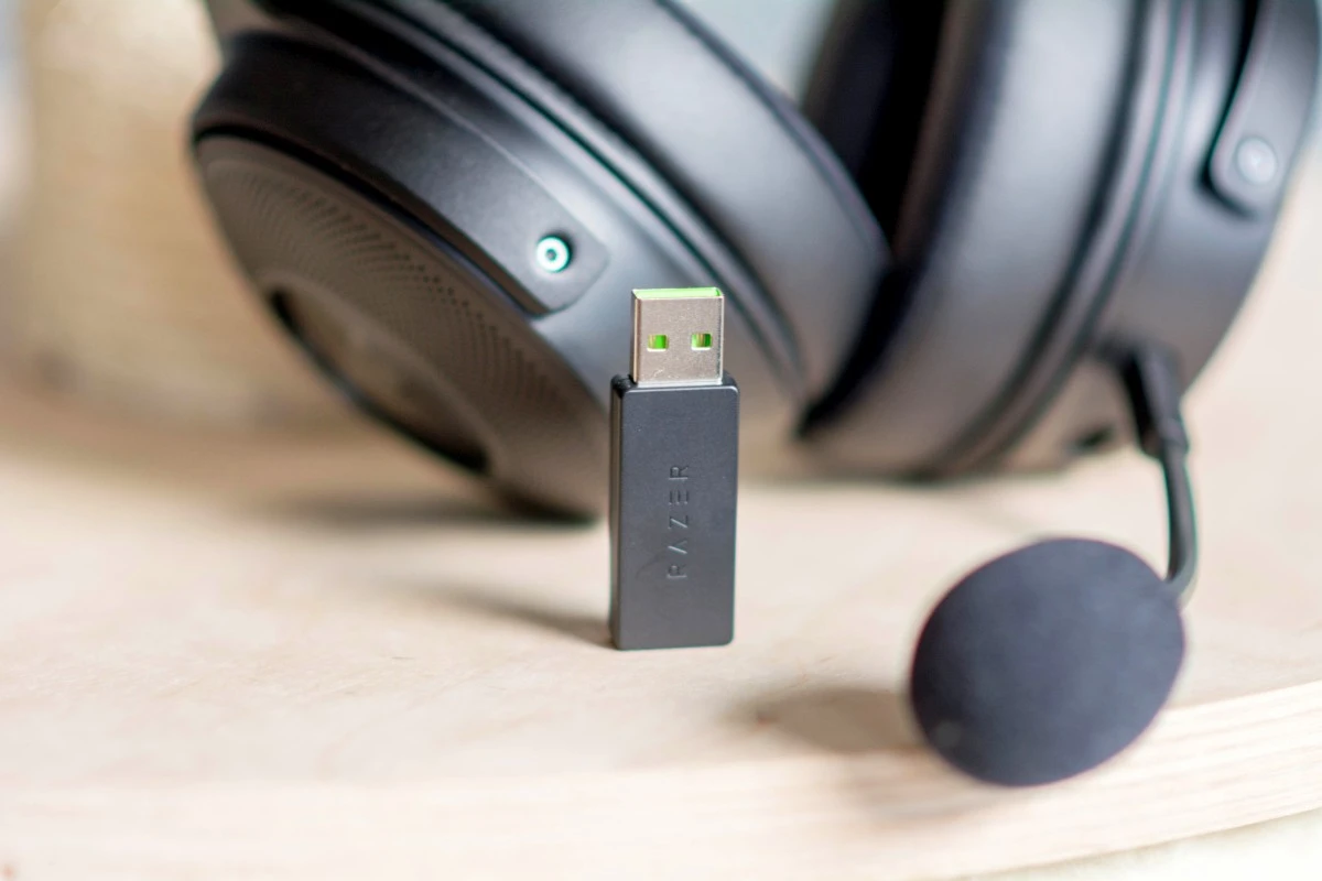 Razer Kraken V3 Pro 9