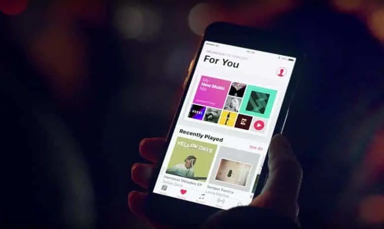 Zmiany na szczycie – Apple Music popularniejsze niż Spotify
