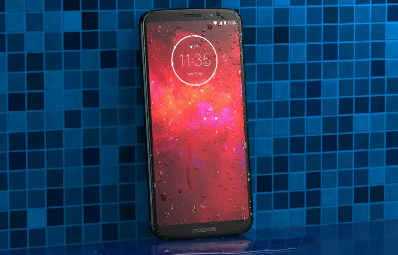 Moto Z3 Play woda