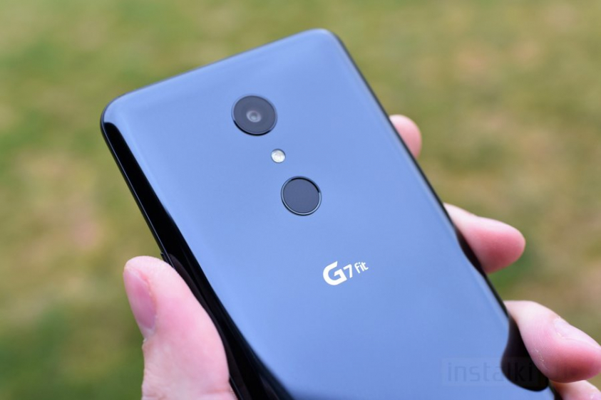 LG G7 Fit 3