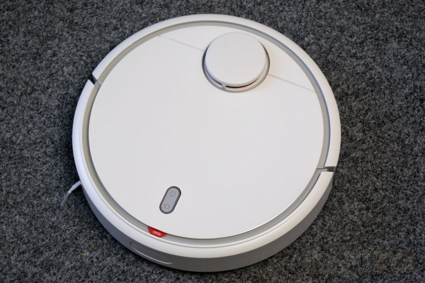 Mi Robot Vacuum Cleaner 1