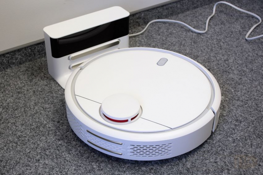 Mi Robot Vacuum Cleaner 11