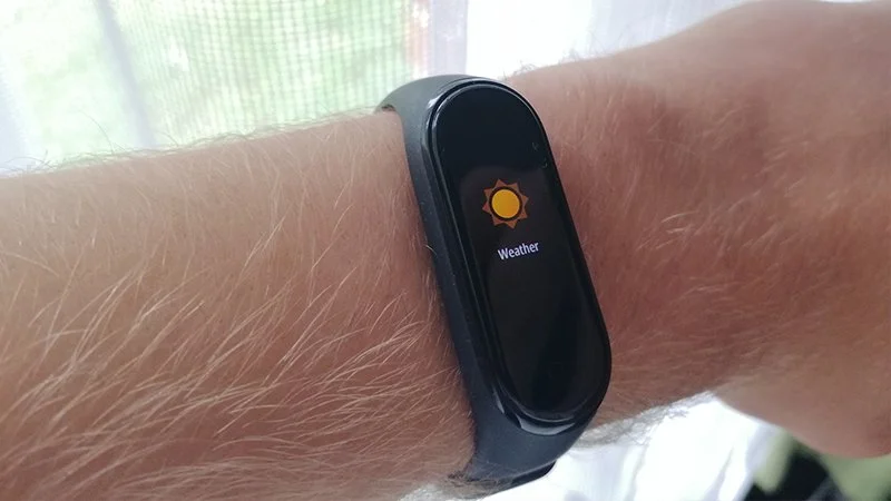 mi band język 4