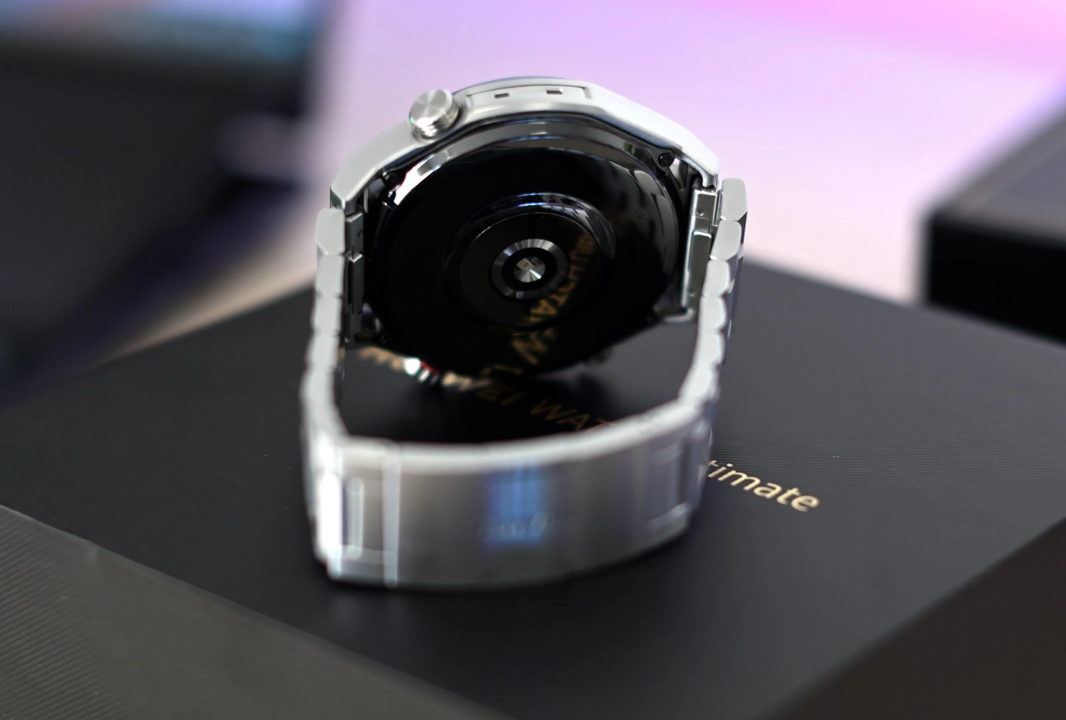 Huawei Watch Ultimate 01