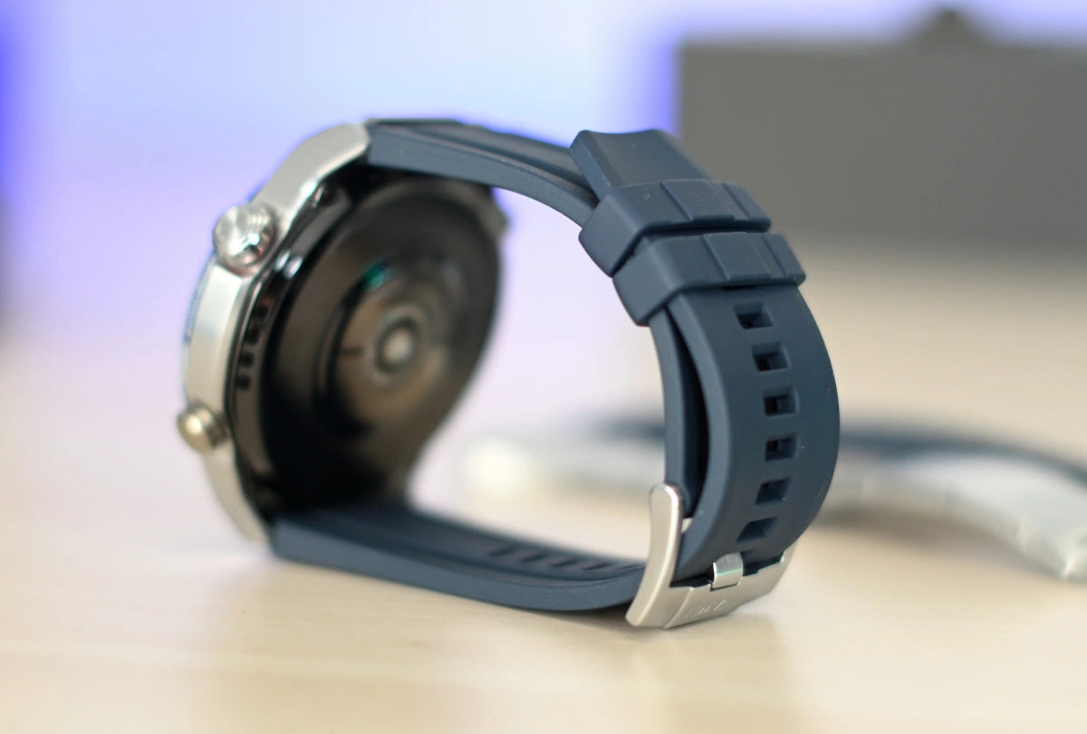 Huawei Watch Ultimate 06