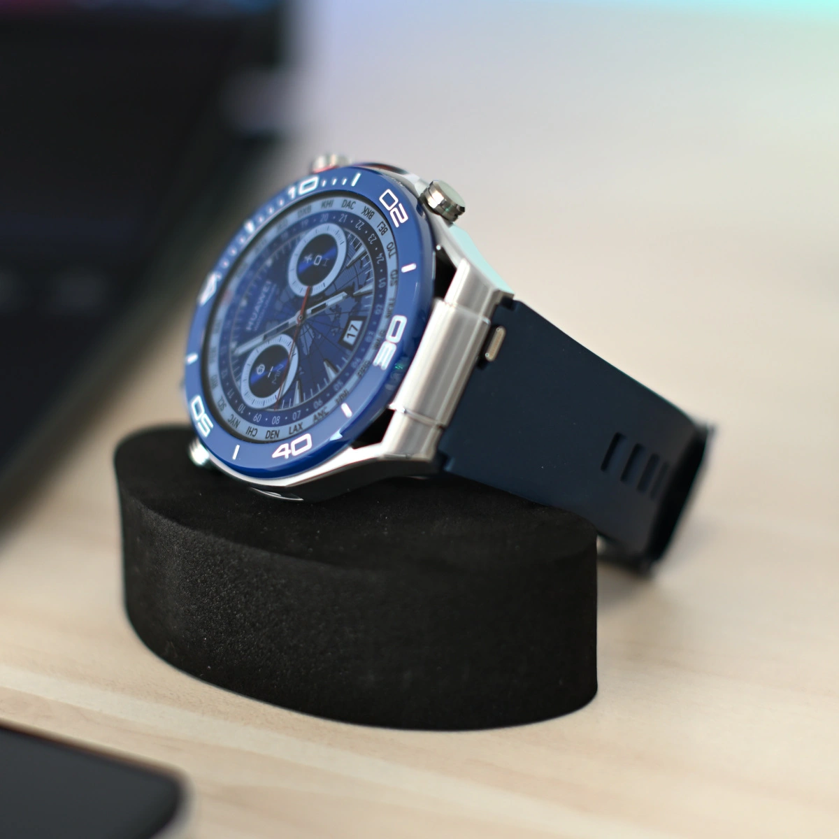 Huawei Watch Ultimate 09