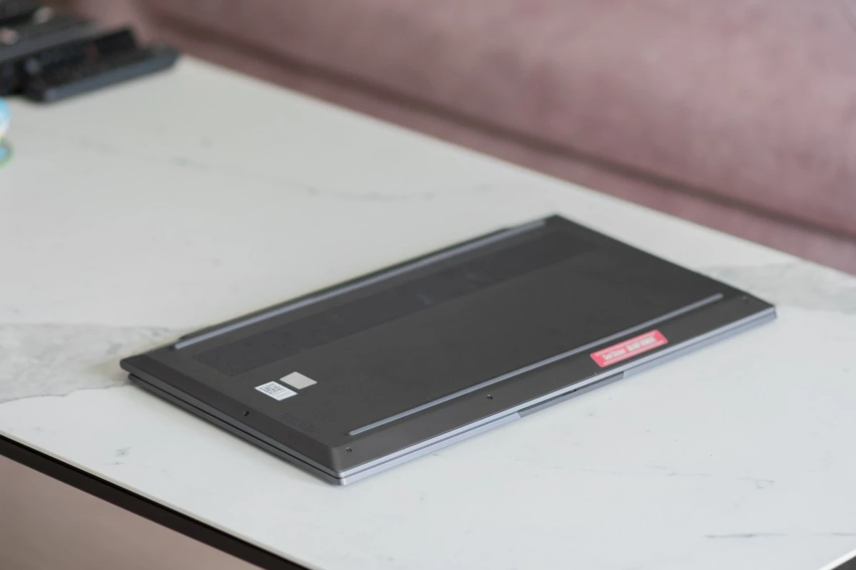 lenovo-thinkbook-plus-gen3-4