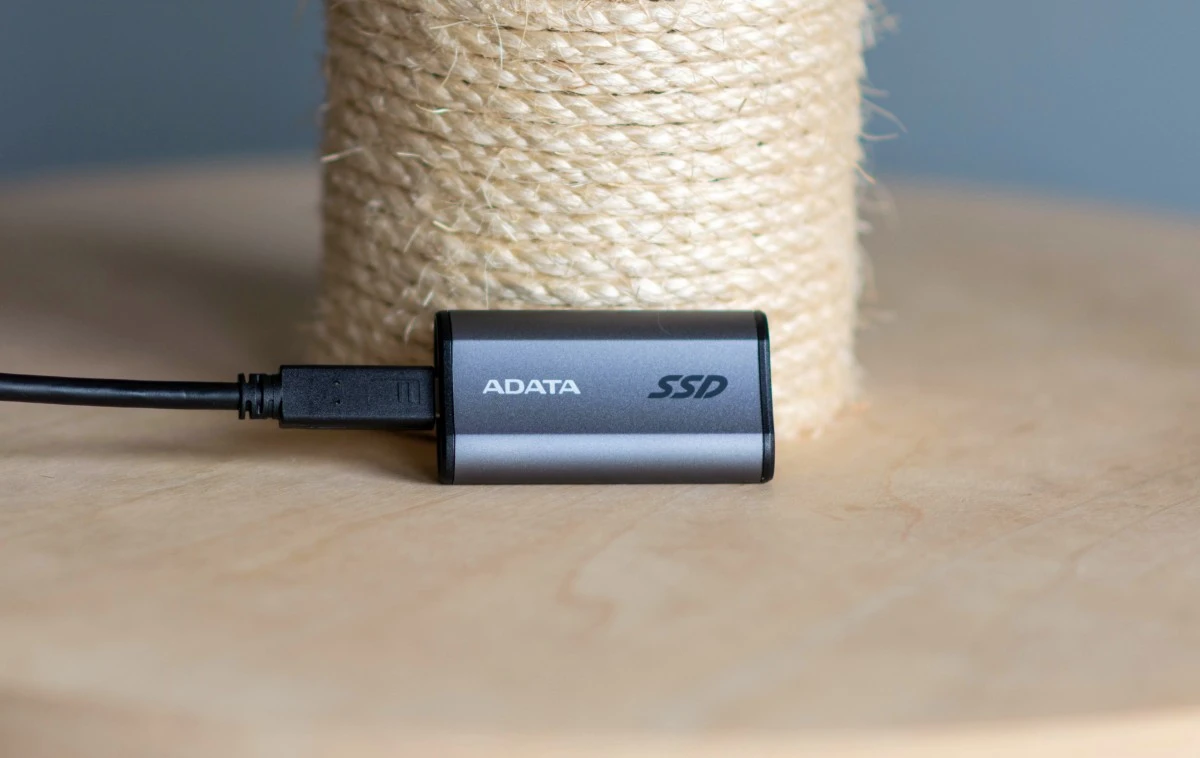 ADATA Elite SE880 1 TB 1