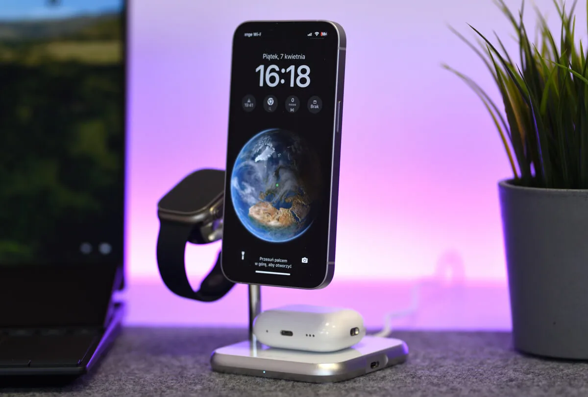 ZENS Aluminium 4w1 MagSafe 04