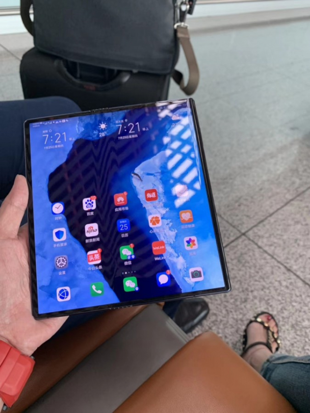 Huawei Mate X zdjecie 2