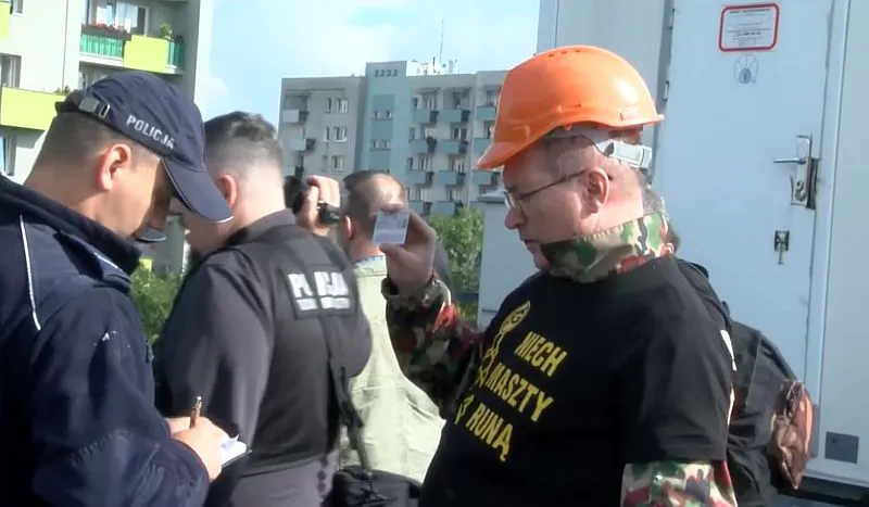 Zaczęło się, przeciwnicy 5G próbowali zniszczyć stację bazową w Krakowie (wideo)